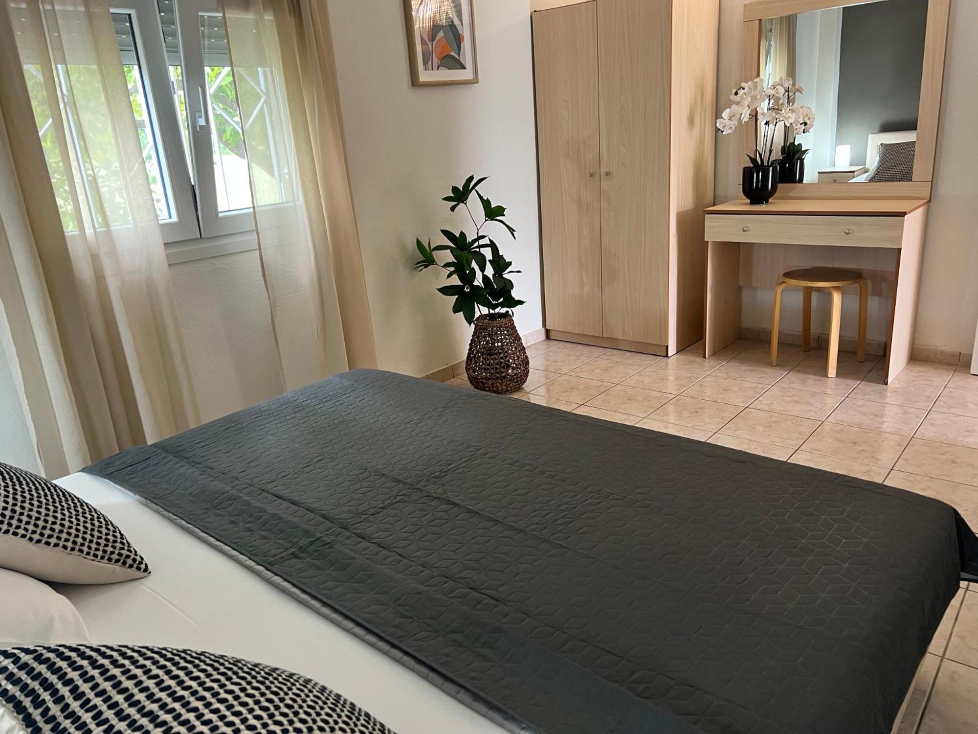 Deres Apartments Hanioti Eksteriør billede