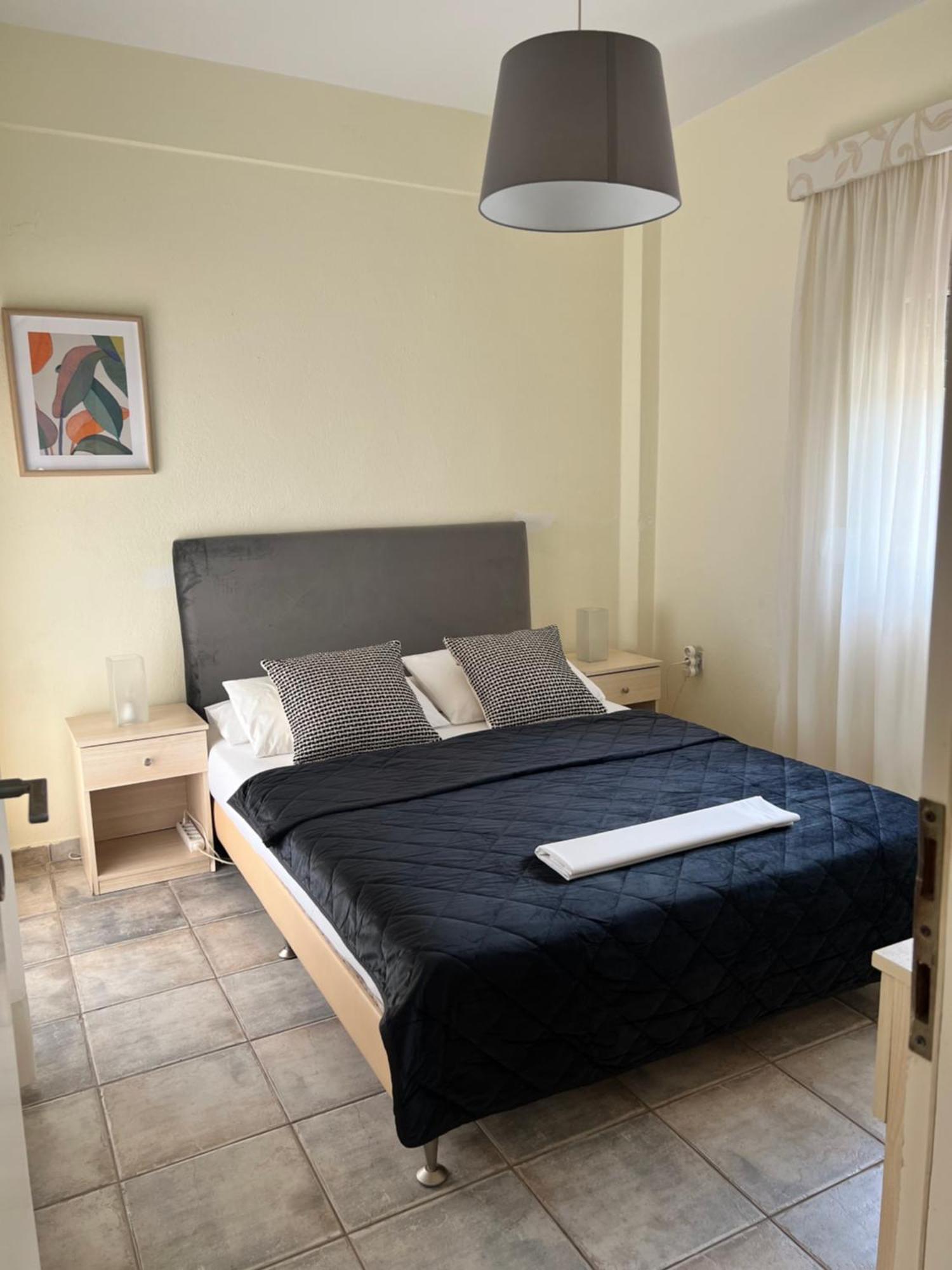 Deres Apartments Hanioti Eksteriør billede